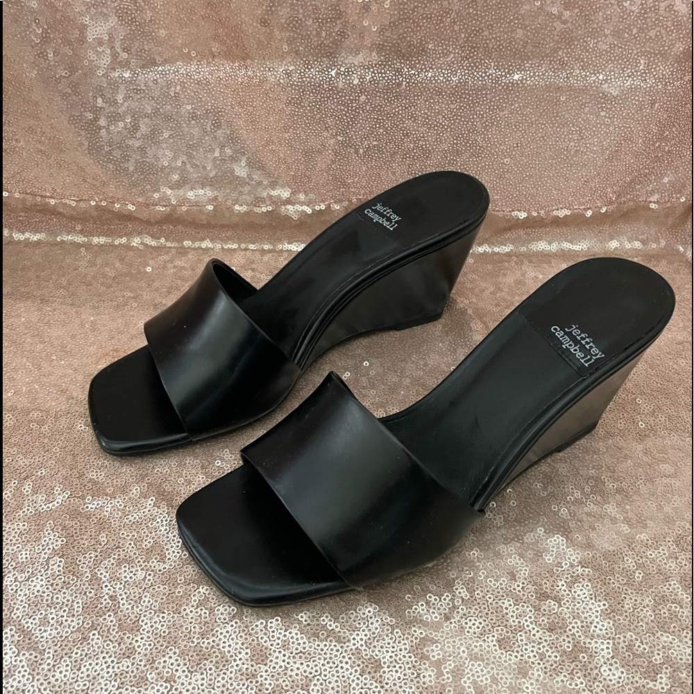 Jeffrey Campbell womens sandal sz 8